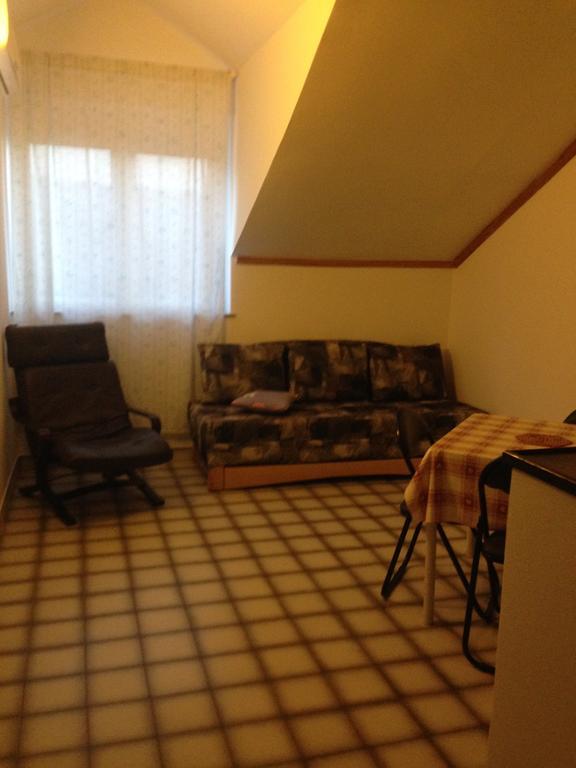 Guest House Alek Vrboska Værelse billede